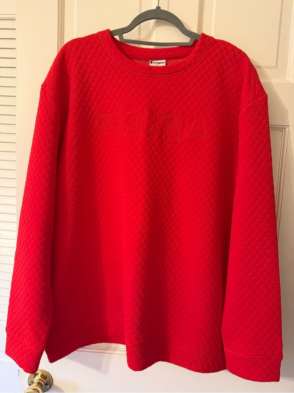 Champion Women’s Georgia Bulldogs Bright Red Quilted Crewneck Sweatshirt